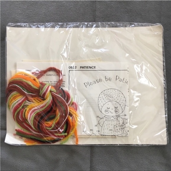 THE CREATIVE CIRCLE Stitchery Kit Patience Girl Wall Hanging - Picture 3 of 4